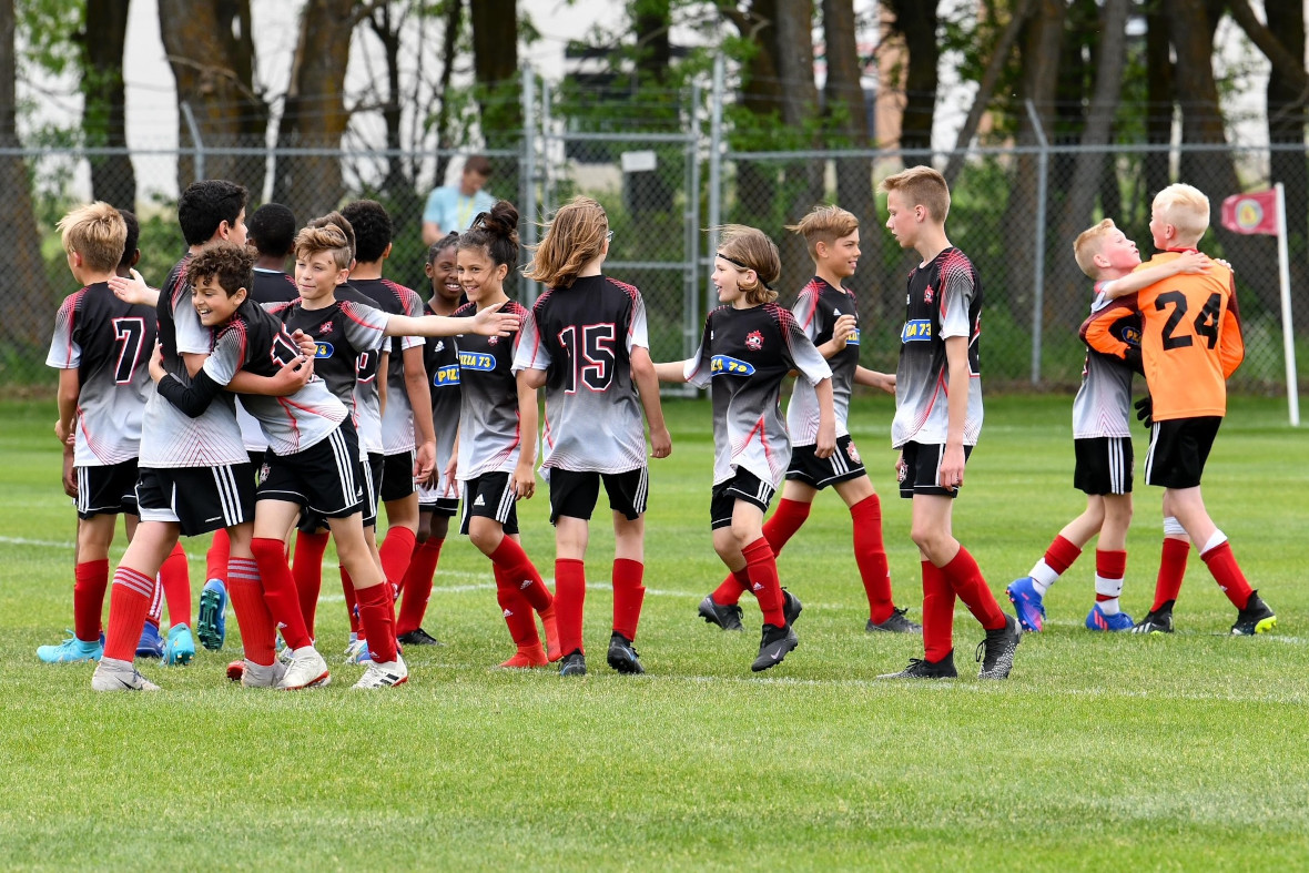 2010 Boys (U13 T1) team photo SWU Edmonton